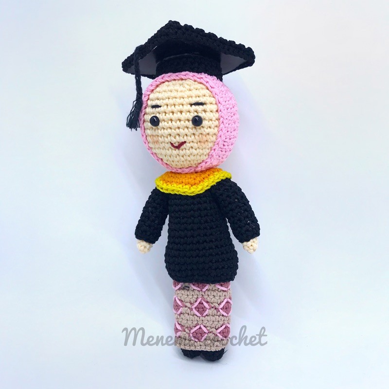 Boneka wisuda rajut / amigurumi wisuda / custom boneka rajut