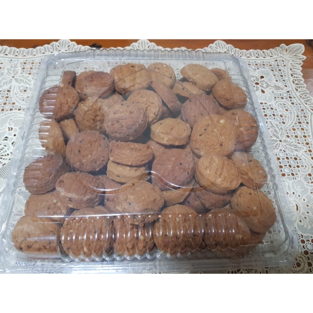 

Kue ka’ak atau kue rempah2 arabic