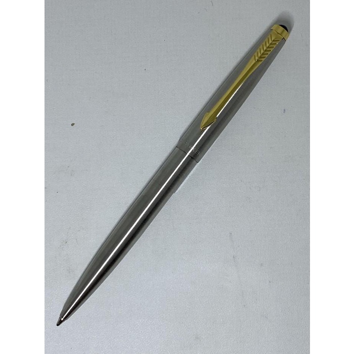 

Pulpen Parker 45 Ballpoint SS GT ( klip emas )
