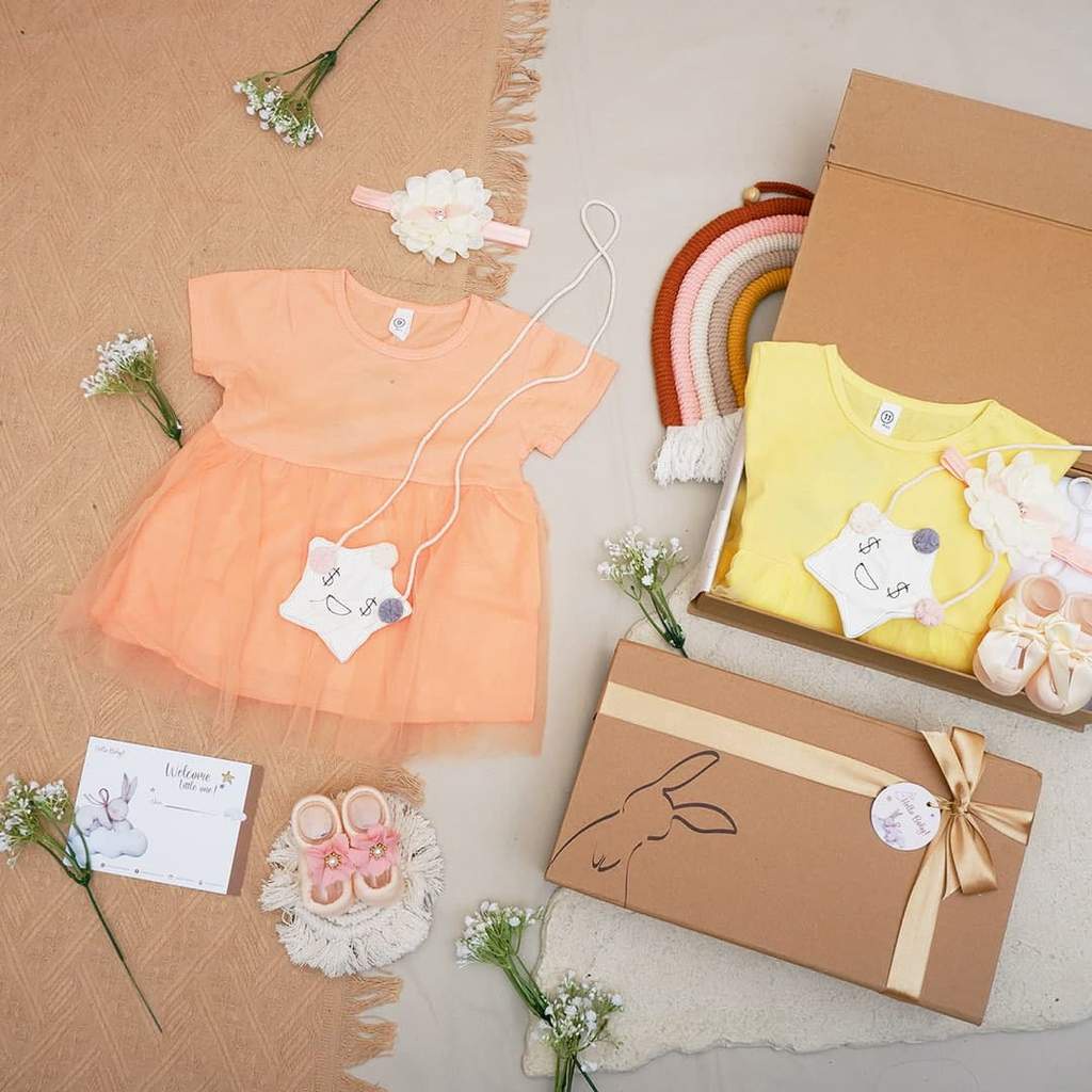 LIO035 Girls Baby Hampers 0-12 months/ Hampers bayi newborn/ Kado bayi/ baby girl gift set-Hilary Orange