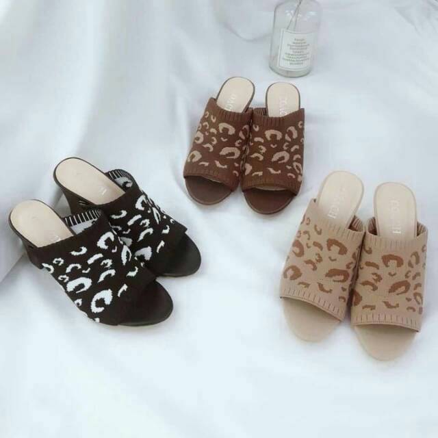 SEPATU TUMIT WANITA COACH