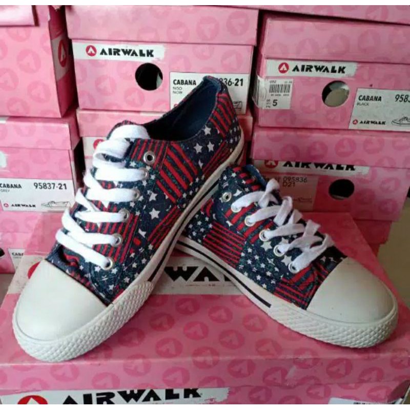 SALE!!!!! Airwalk Retro Ox woman Size 40 Only