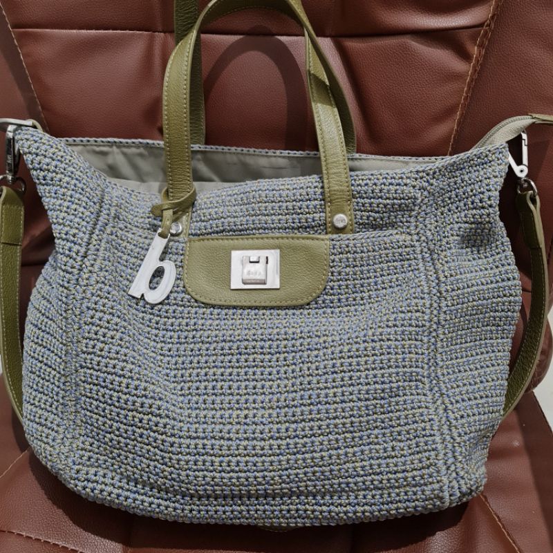 Tas Selempang DOWA preloved