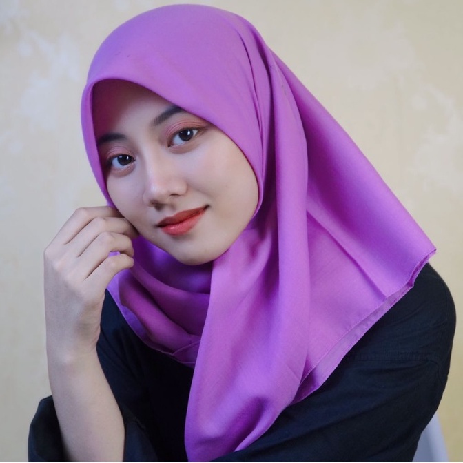PARIS PREMIUM Hijab Segi Empat Paris Polos TEBAL TIDAK NERAWANG Jilbab PARIS TEBAL NECI EMPAT SISI Kerudung Paris Premium-Rose Purple PREMIUM