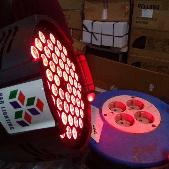 Lampu Par Led 54 x 3 Watt Full Color