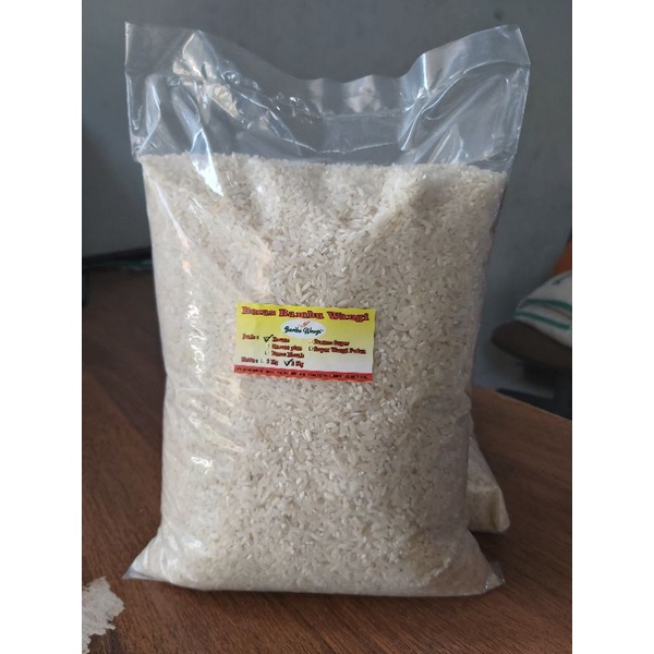 

Beras Ramos Medium - Merk Bambu Wangi 2 Kg
