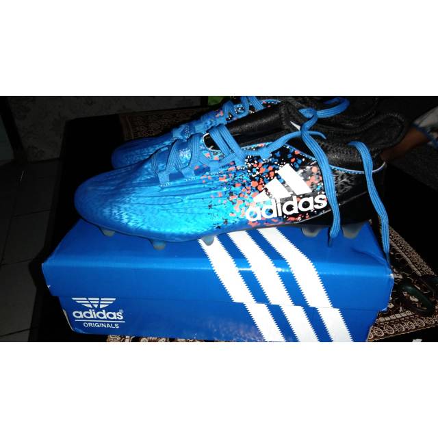 Sepatu bola adidas impor size 45
