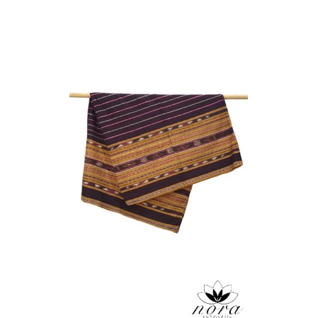 kain sarung tenun Alor NTT 1