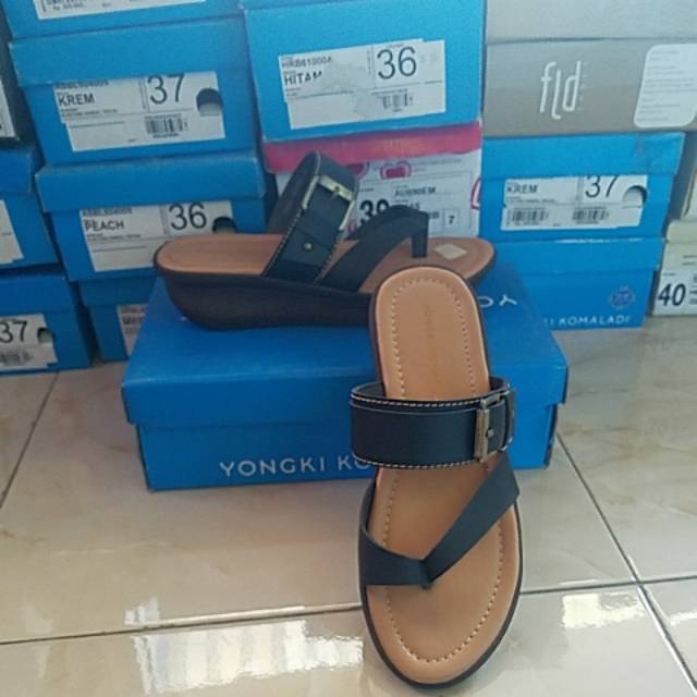 Sandal Yongki Komaladi Ori