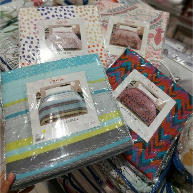 SELIMUT QUILT POLOS ARTHOME / COVER SOFABED POLOS MURAH