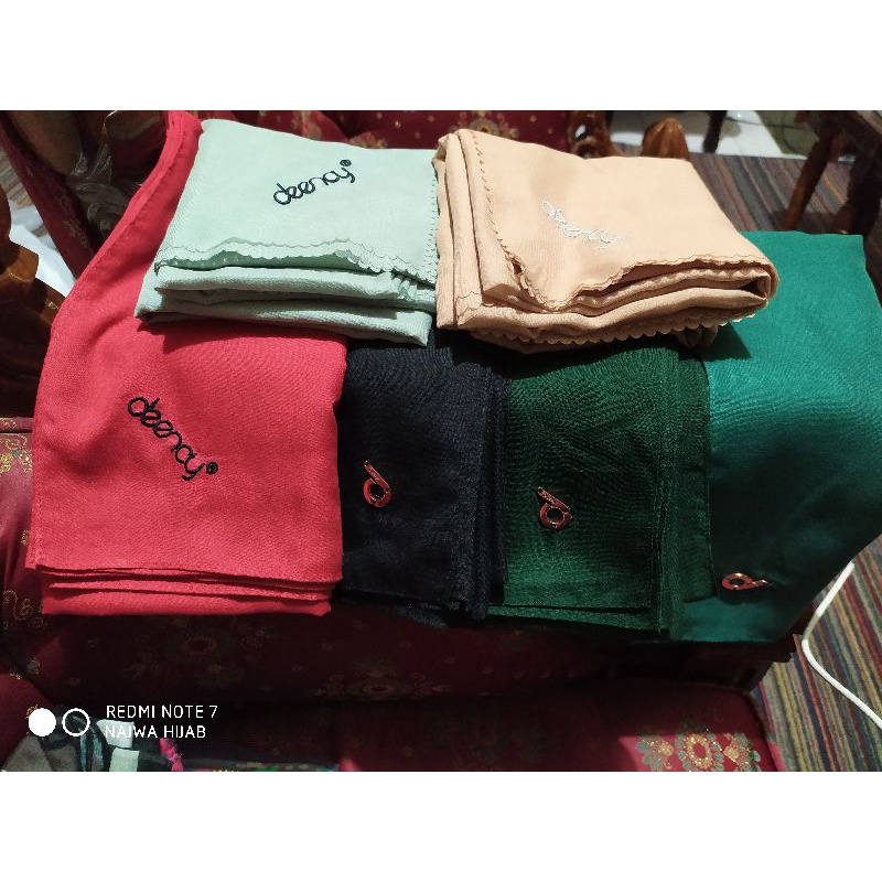 preloved deenay liza ijo botol, merah, hitam, cream, mint deenay bekas