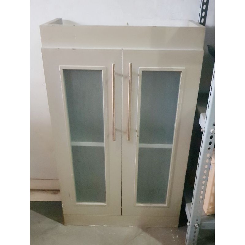 Lemari / lemari dapur / lemari serbaguna, bekas / second. Khusus jabodetabek