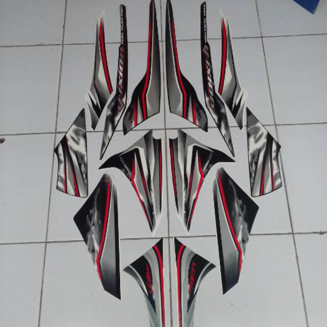 Stiker Vixion old 2011/2012 putih hitam