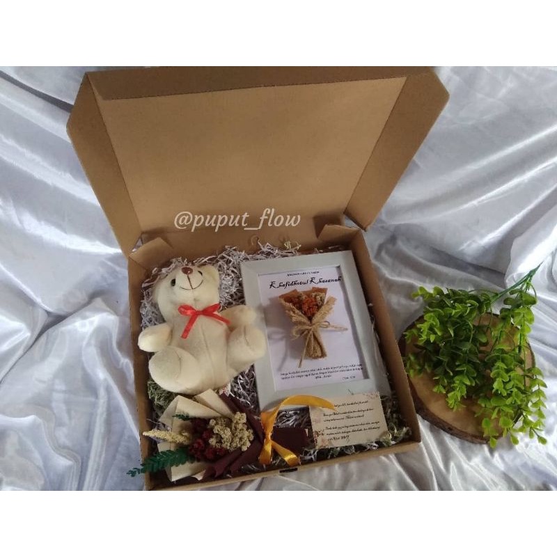 

hampers wisuda / hampers ulang tahun