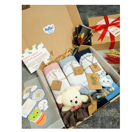 

GIFT BOX HIJAB BELLA SQUARE / Kado Ulang Tahun / Hadiah Wisuda / Kado Pernikahan/ Hampers Lebaran