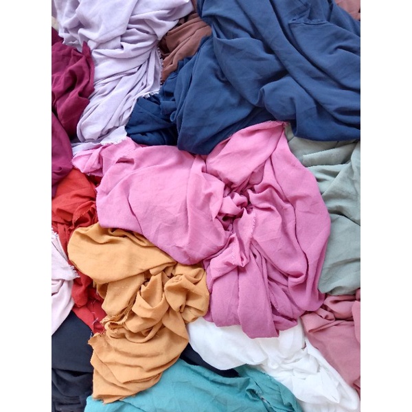 Kain Kiloan Murah / Kain Kiloan Ceruti Polos / Harga Per-Setengah Kilo (Isi ±3,5 Meter)