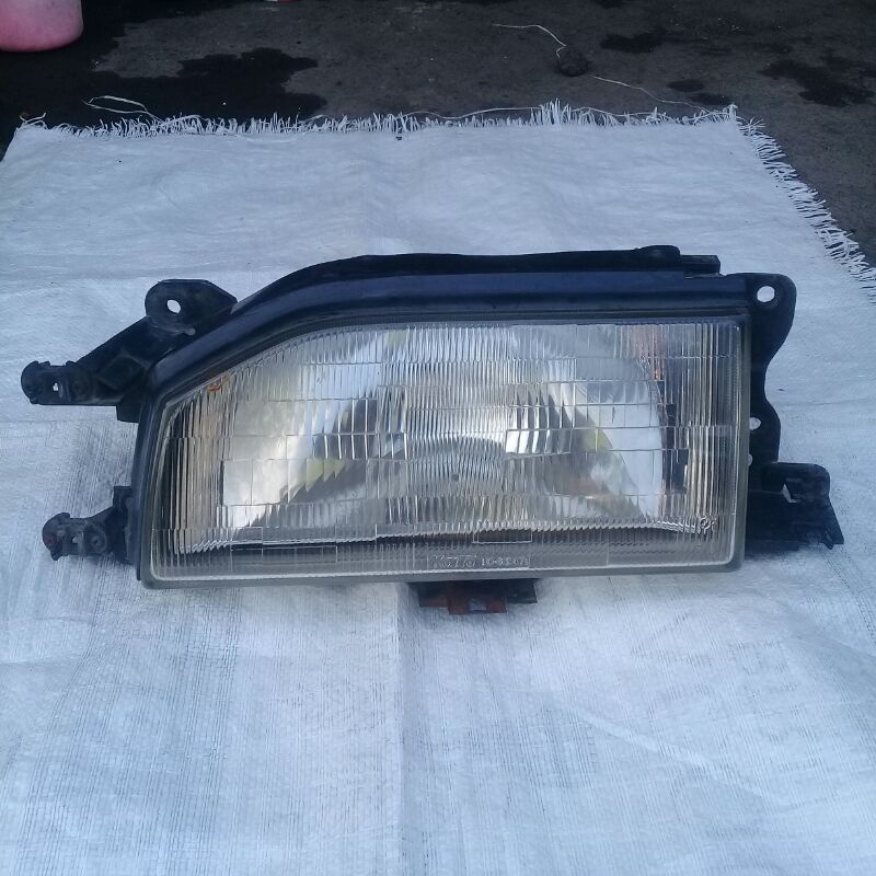 Headlamp lampu depan mazda 323 1988 1989 kiri LH