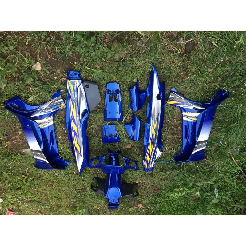 Full Bodi Dan Striping Yamaha Fiz R Warna Biru