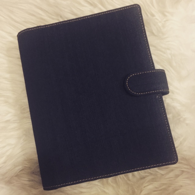 

Binder Jeans Hitam A5/20 Ring