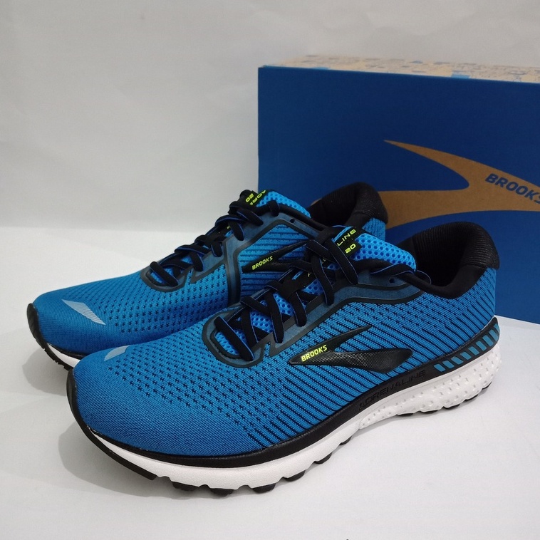 brooks gts tennis shoes