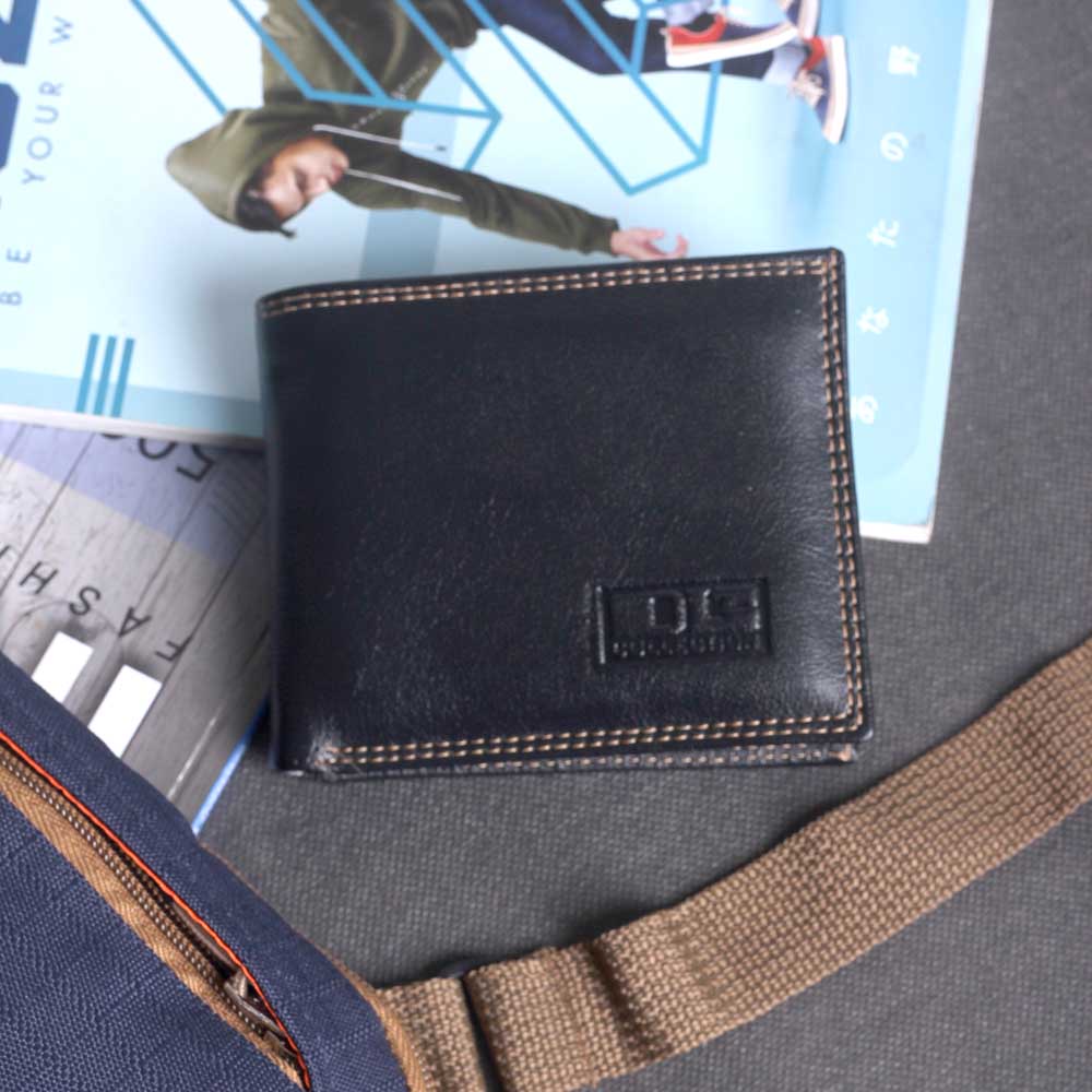 Dompet Pria Lipat Dua Bifold Slot Uang Kartu Kulit Sintetis Simple Keren