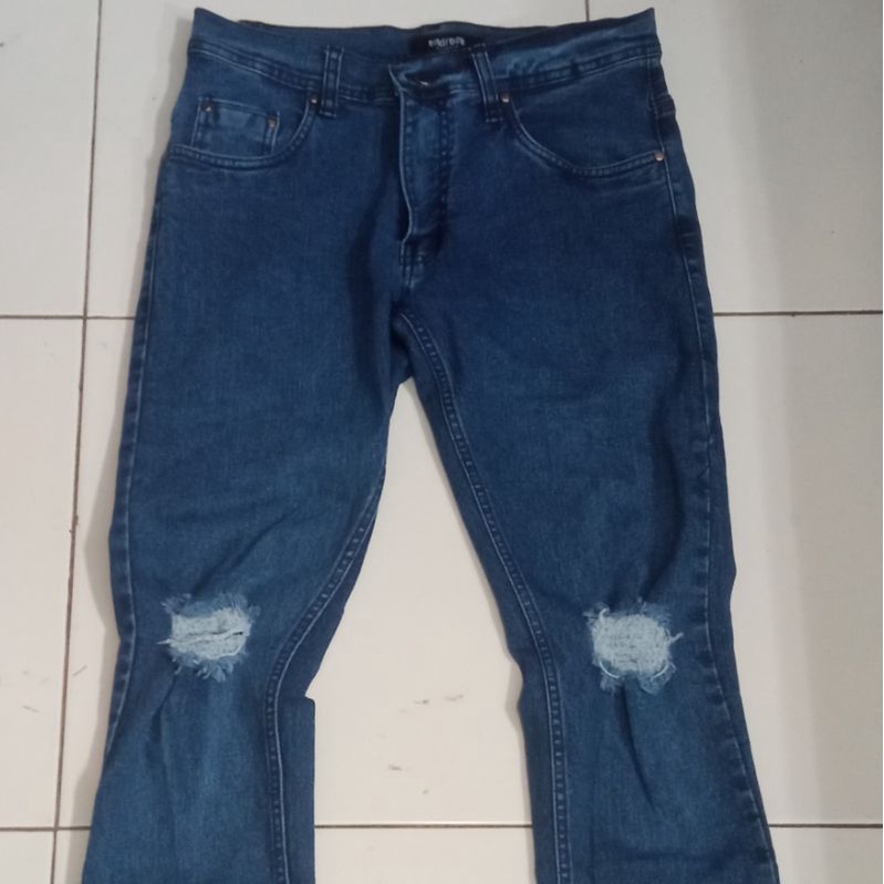 KARUNG JANTAN JEANS RIPPED BY ENDROCK