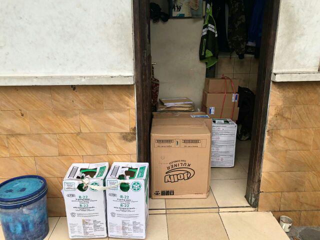 Tisu Gulung Jolly Coreless Kuliner  Dusan Khusus Gosend / Grab