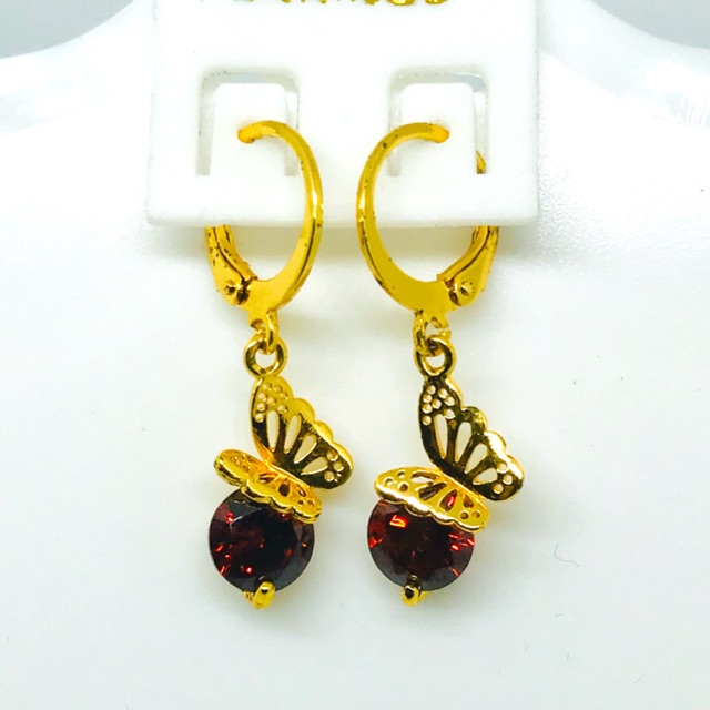 Anting wanita //anting komcer permata // anting lapis emas // anting pernata// perhiasan