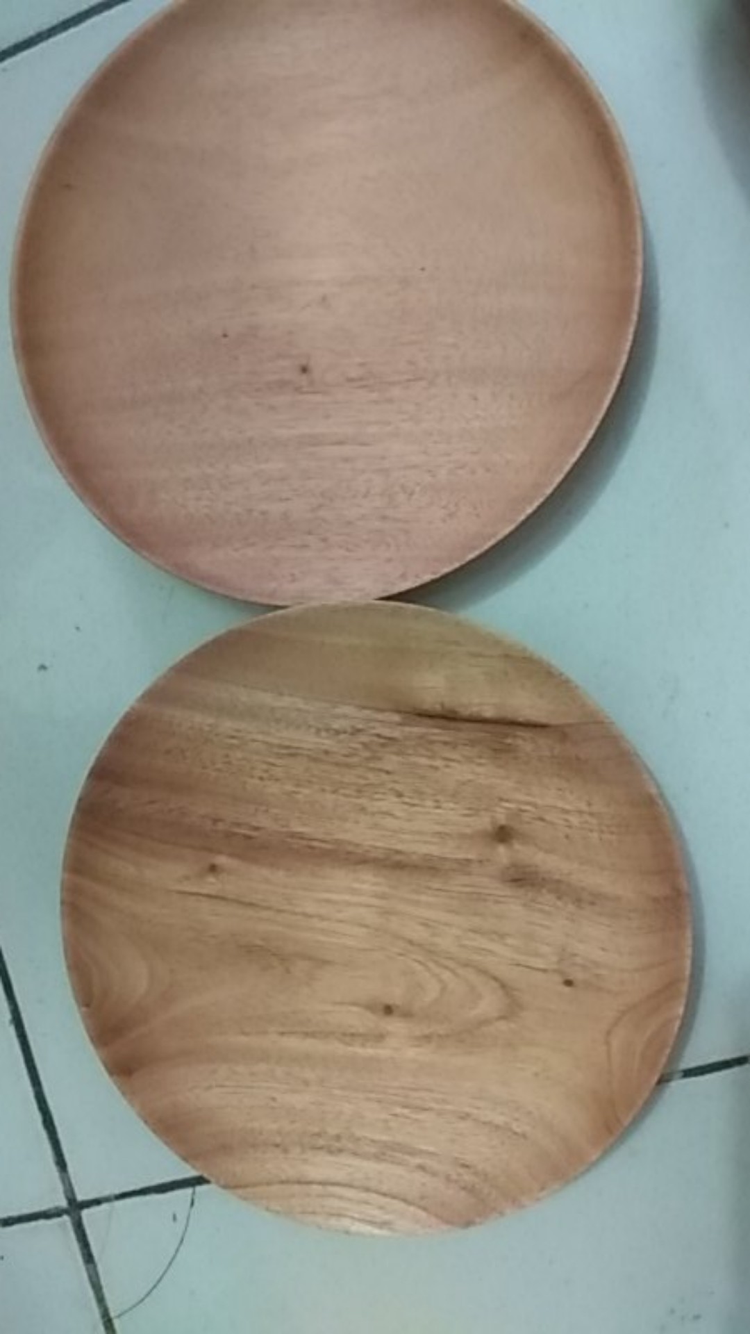 Piring Kayu Mahoni Diameter 20 Cm