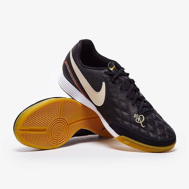 ronaldinho nike tiempo legend