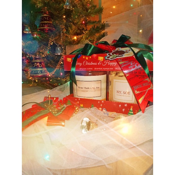 

Christmas Hampers isi 2 Kue Kering Cookies Parcel Natal