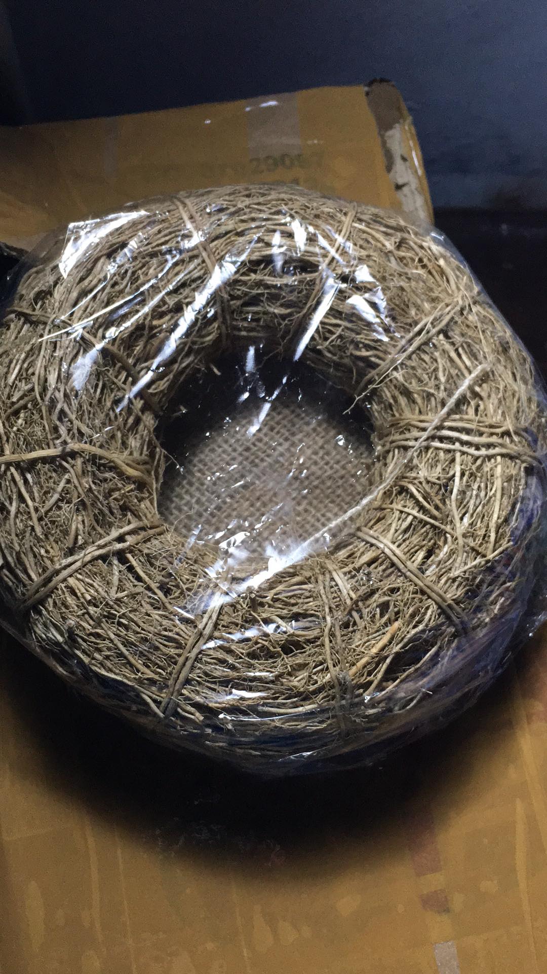 Birdnest Akar Wangi Diameter Luar +-15cm