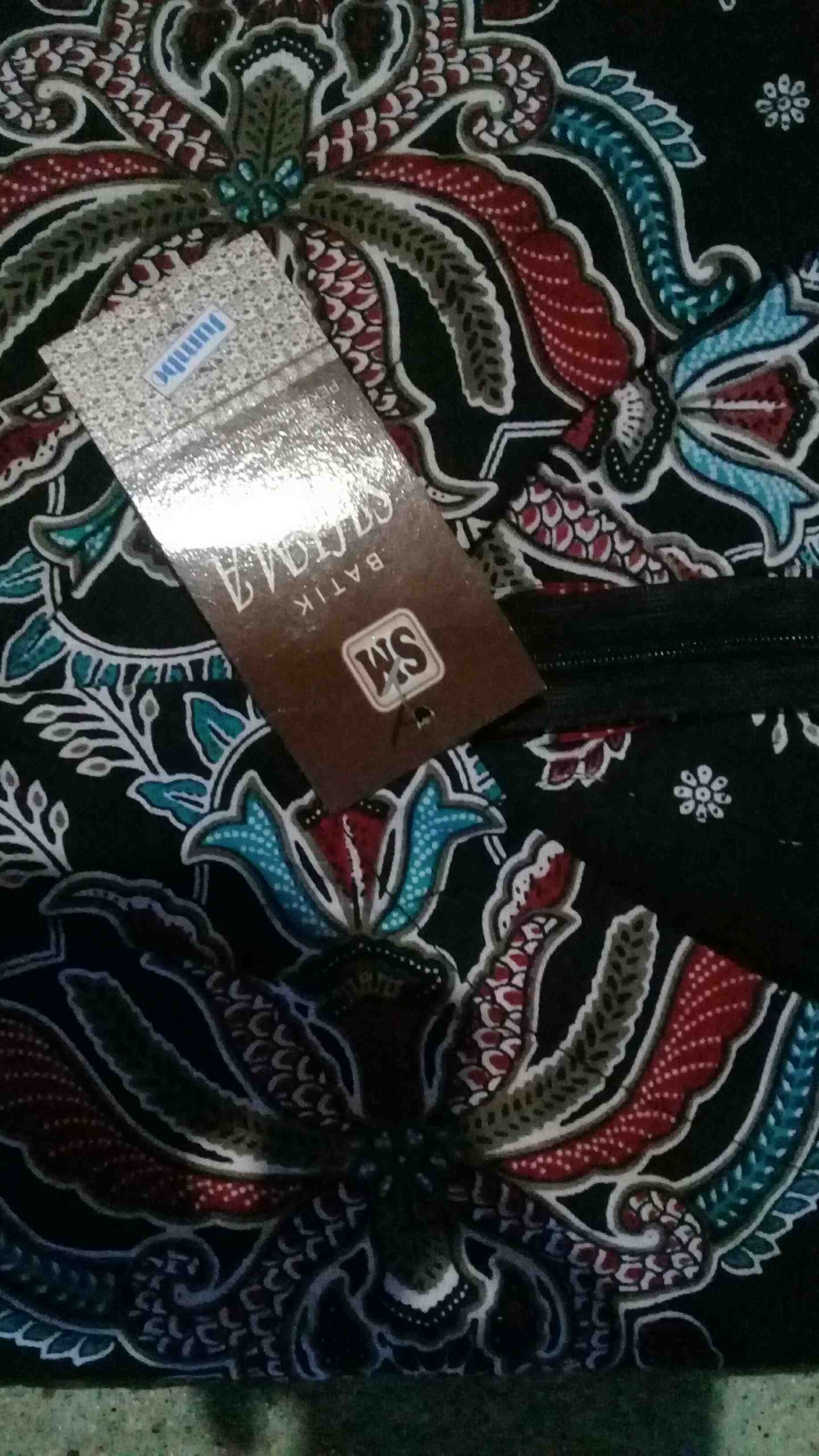 Gamis Batik Kombinasi Trisuaka Batik Modern