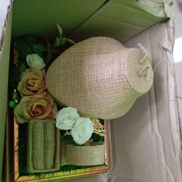 Tempat perhiasan rumput  full bunga mahar kotak seserahan  