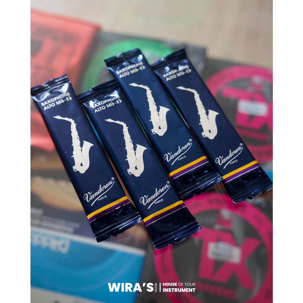 Reed Saxophone Alto Vandoren 1.5