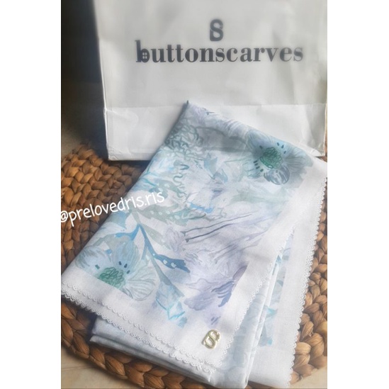 Preloved Buttonscarves Daisy series colour white PL