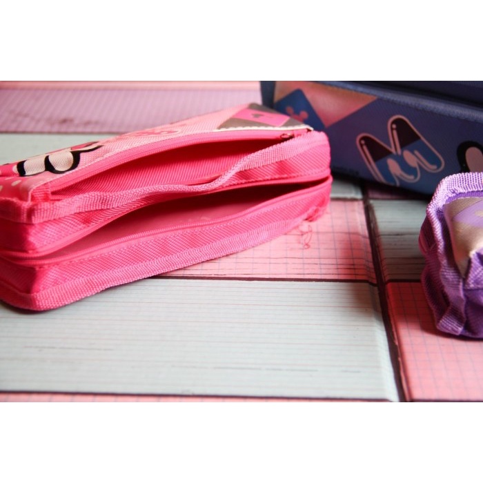 

Hemat Pencil Case Seleting Tangan Mickey And Minnie Item No. 1835 Berkualitas