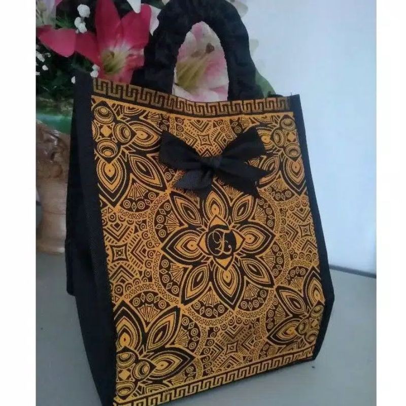 

tas hajatan BATIK MEWAH bok nasi uk 22x22 etika cahyasi jaya tas
