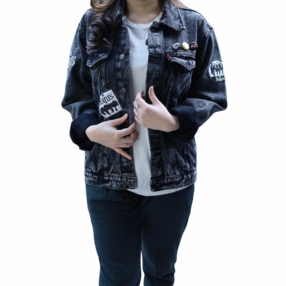 Jaket Jeans Oversize Wanita / Jaket Jeans Bordir Emblem - Sandwash Hitam The Beatles