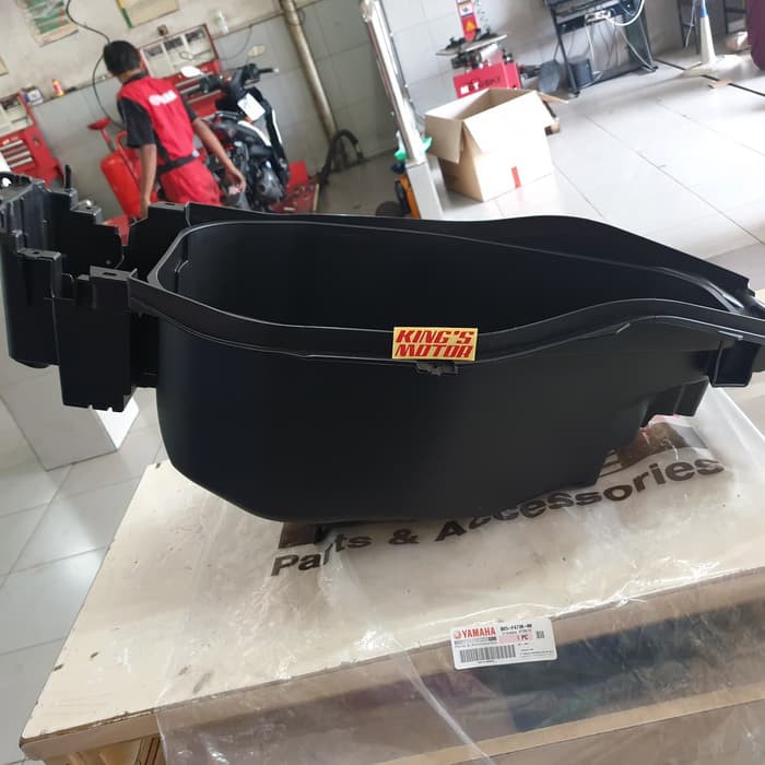 bagasi AEROX 155 / box AEROX 155 original YGP