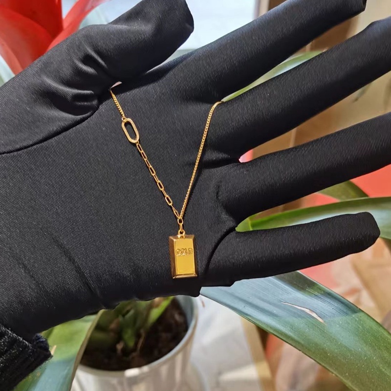 Kalung titanium Emas 18K Anti Karat Tidak Luntur Aksesoris Berlian Wanita Hadiah Pernikahan