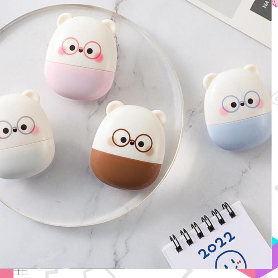 

Baru LEXJAKARTAGROSIR Roller Stempel Cutter Mini 2 In 1 / Cutter Stempel Pelindung Data Alamat / Stempel Data Paket / Stempel Pelindung Data Pribadi Motif Bear / Roller Stempel / Stamp Roller / Stamp Cutter