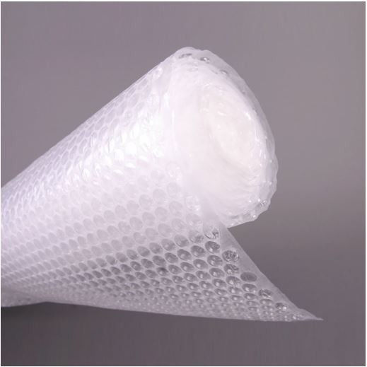 

Bubble Wrap untuk tambahan packing agar lebih aman (Berlapis lapis)