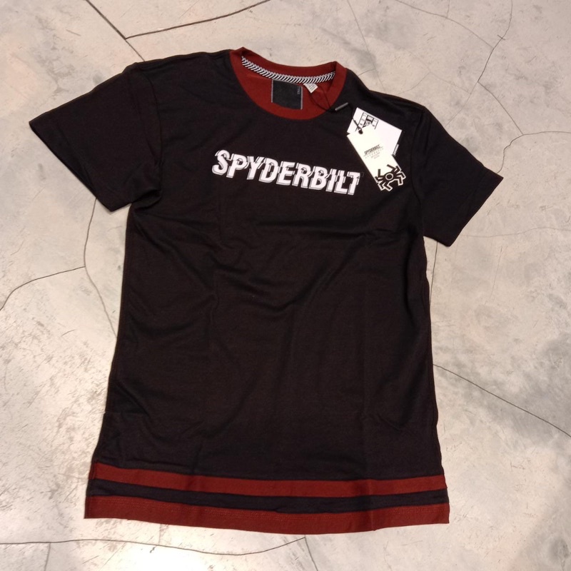 Kaos Spyderbilt Font with line 2 warna