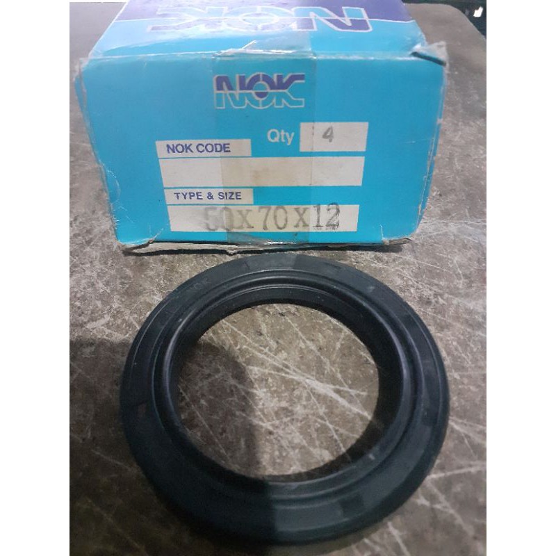 oil seal 50x70x12(diameter dalamxdiameter luarxtebal)