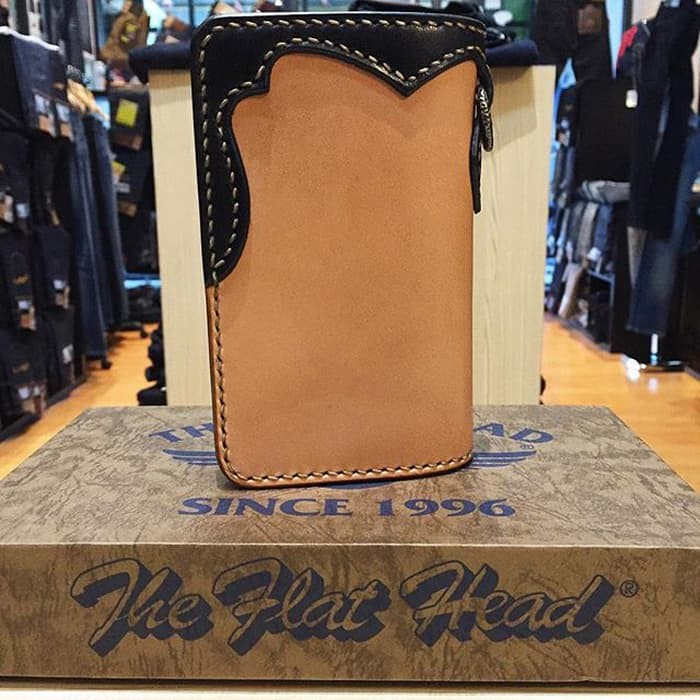 The Flat Head Mid-Length Wallet - Tan