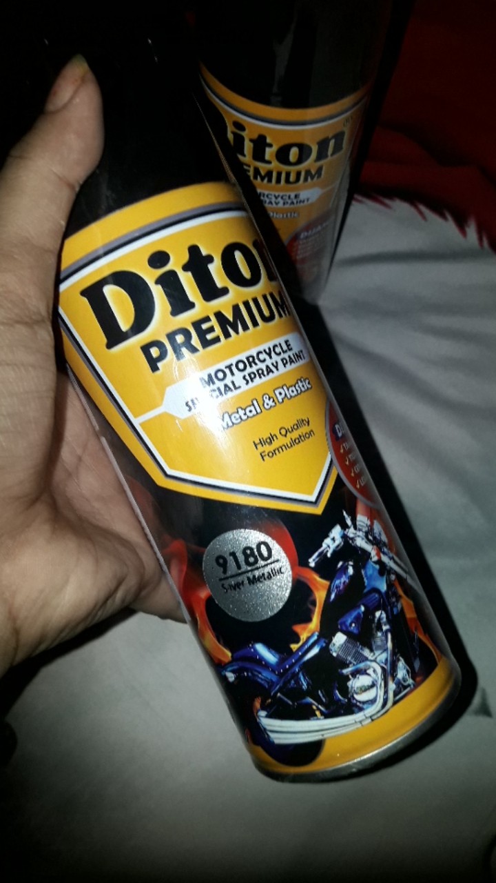 9180 Silver Metallic Diton Premium Cat Pylox Pilox Semprot 400 Cc