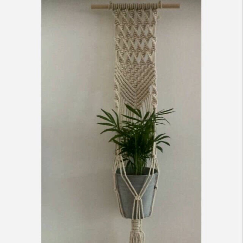 Macrame plant hanger / MPH006 / gantungan pot