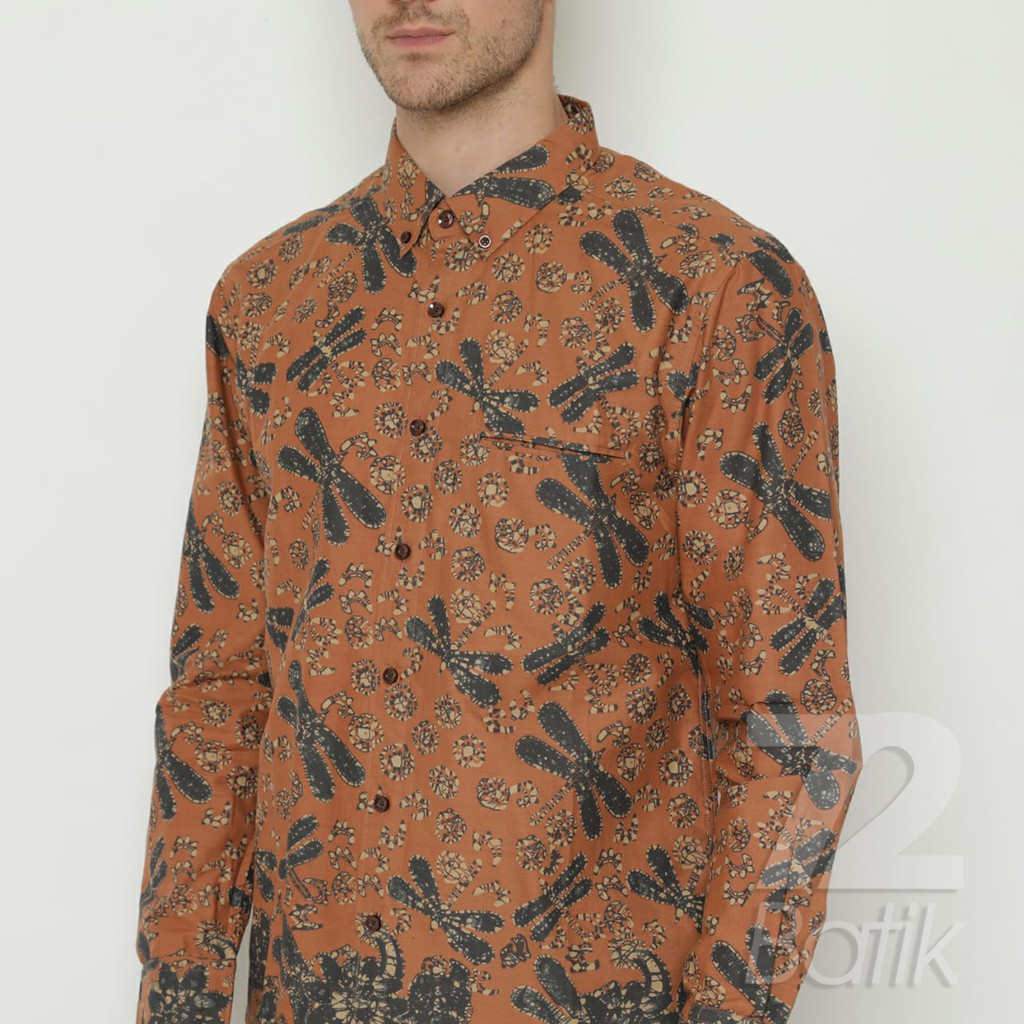 KEMEJA BATIK PRIA Lengan Panjang Premium Motif Capung Orange Oranye Oren 727158 Cap 72 - Baju Kemeja Atasan Pakaian Setelan Batik Pria Cowok Laki Laki Remaja Keluarga Kantor Lengan Panjang Modern Slimfit Slim Fit Premium Kekinian