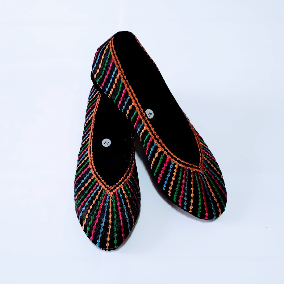 etnik fashion sepatu wanita flat slip on terbaru murah bordir pelangi